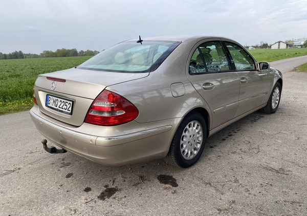 Mercedes-Benz Klasa E cena 22900 przebieg: 275000, rok produkcji 2004 z Radzymin małe 466